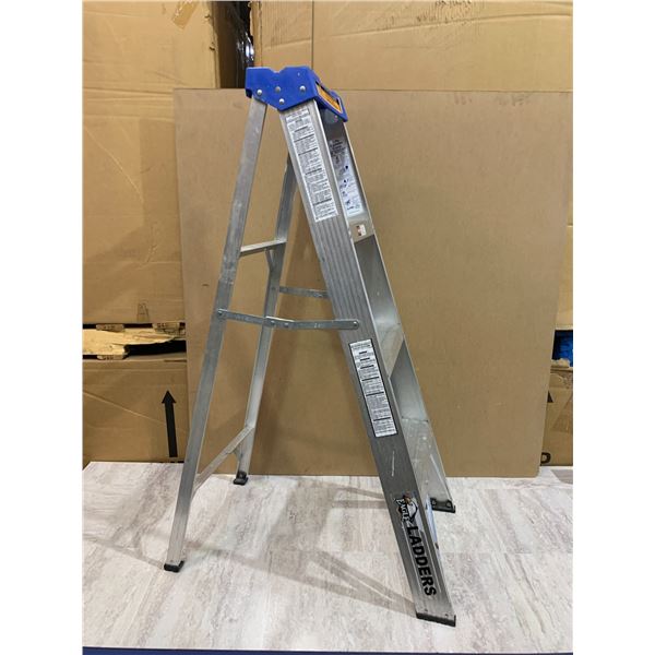 4 Foot Aluminum Step Ladder