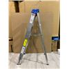 Image 5 : 4 Foot Aluminum Step Ladder