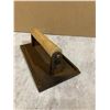 Image 4 : WINCO Cast Iron Steak Weight