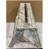 Image 6 : 2 Step Aluminum Drywall Ladder