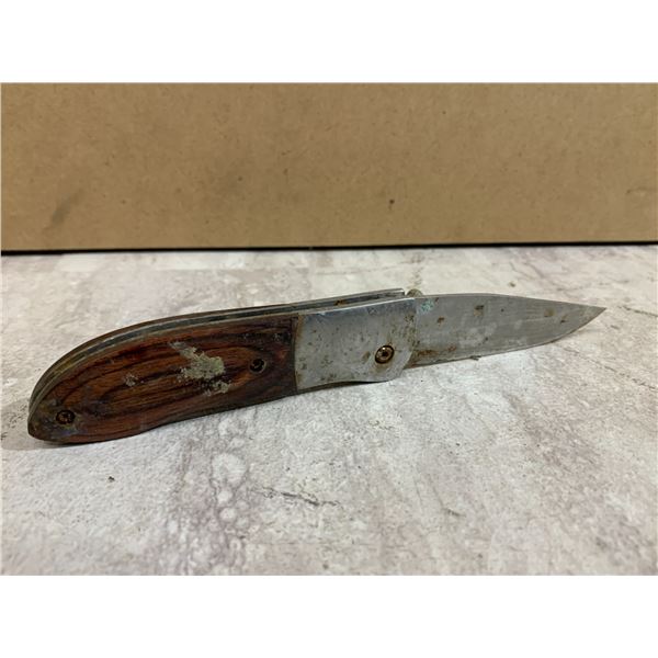 Knife