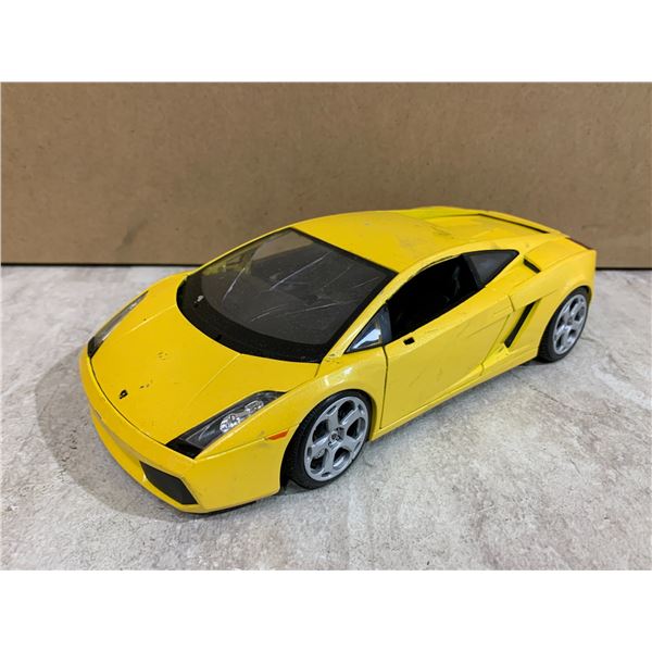 Meaisto Lamborghini Gallardo Scale 1/18 Metal Car  Yellow