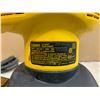 Image 4 : Dewalt D26441 1/4 Sheet Palm Sander