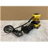 Image 6 : Dewalt D26441 1/4 Sheet Palm Sander