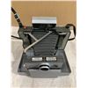 Image 7 : Vintage Polaroid Automatic 230 Land Camera