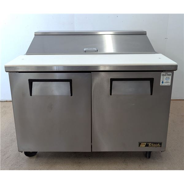 True TSSU-48-12 48" Refrigerated Sandwich/Salad Prep Table | 9764/R7FL