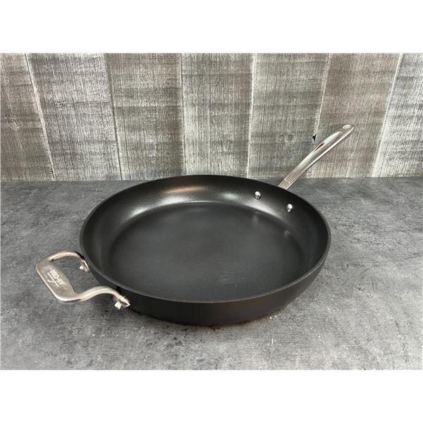 All Clad 12" Non-Stick Skillet | CC4