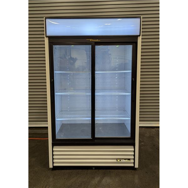True GDM-41-LD 47" Double Sliding Door Glass Cooler | 1204/R8FL