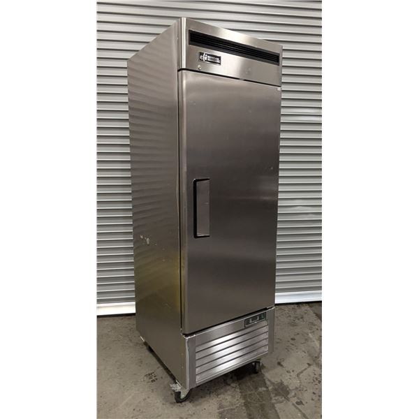 Efi C1-27VC-R 27" Single Door Stainless Cooler | 30002/R5FL
