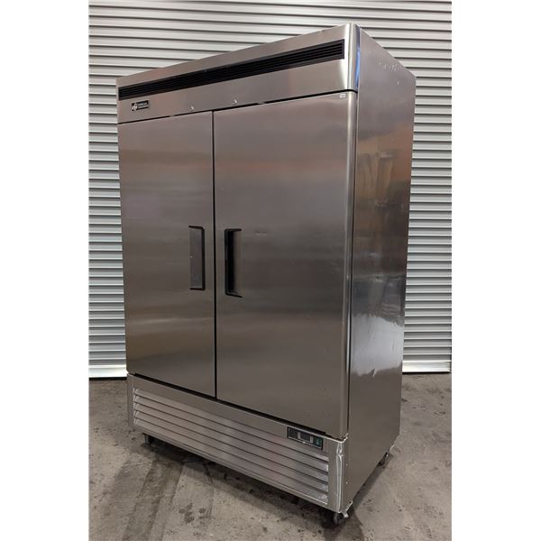 Efi F2-54VC 54" Double Door Stainless Freezer W/2 Bun Pan Racks | 30003/R5FL