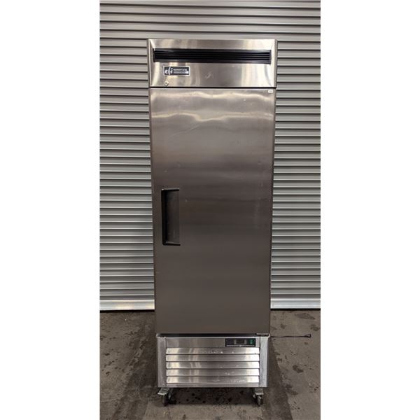 Efi C1-27VC 27" Single Door Stainless Cooler | 30001/R5FL