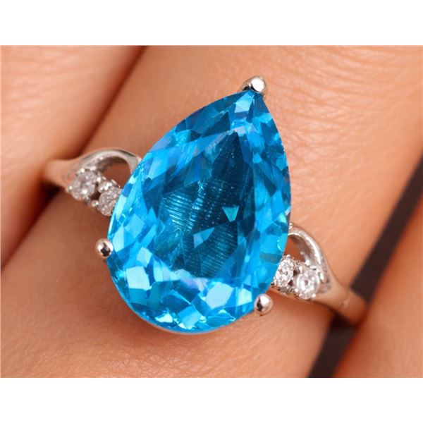 10k (2.1g), Blue topaz (3.8ct) Ring, Size 6.5