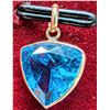 Image 4 : 10k (0.95g), Blue Topaz (3.7ct) Pendant