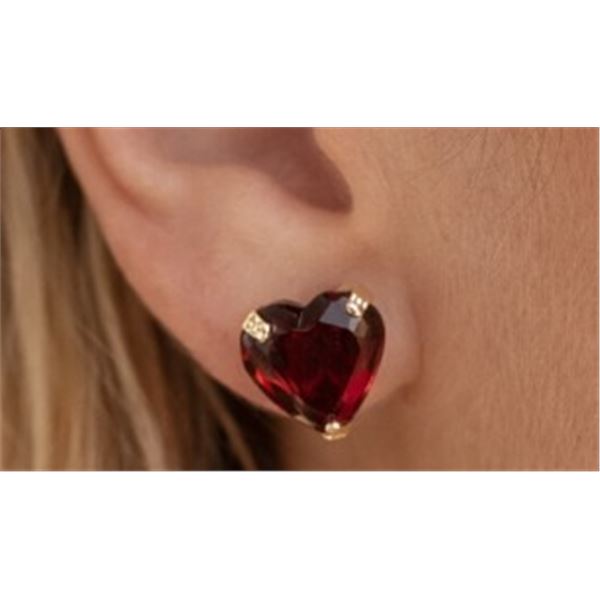Sterling Silver (1.36g), Garnet (2ct) Gold-plated Heart Earrings