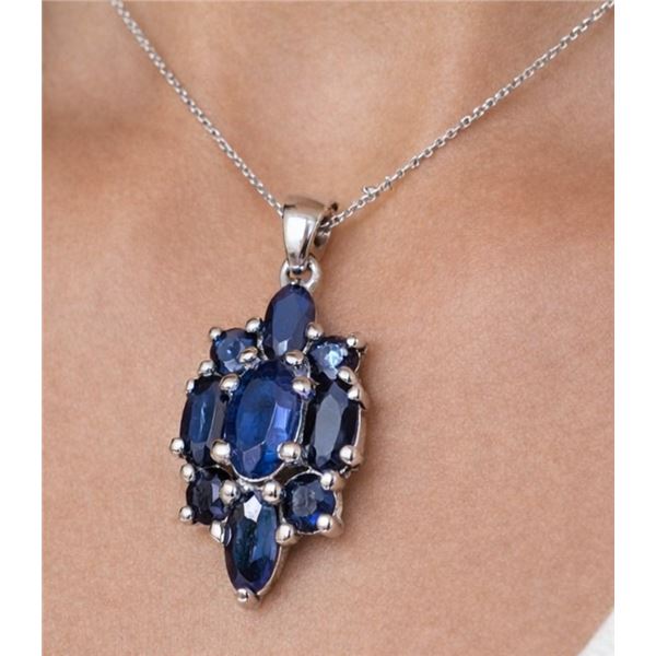 Silver (3.05g), Sapphire (2.75ct) Pendant