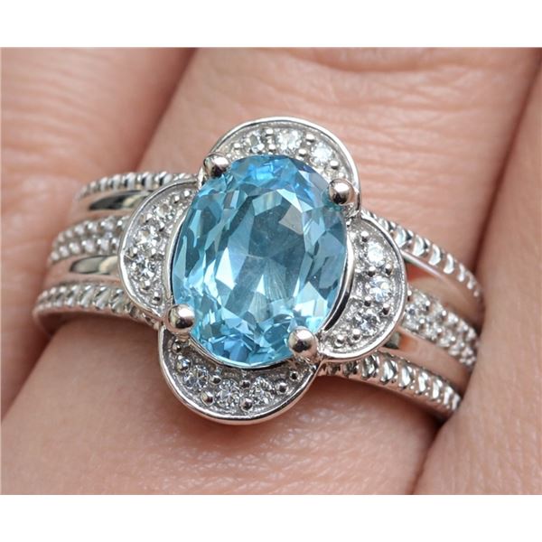 Silver (4g), Blue Topaz (app 1.5ct) Ring