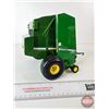 Image 6 : John Deere 569 Round Baler c/w Bale (ERTL) (Scale : 1:16)