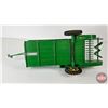 Image 10 : John Deere Manure Spreader : Diecast Metal (Possibly Refurbished) (Measures : 8"H x 9"W x 22"L)