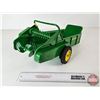 Image 5 : John Deere Manure Spreader : Diecast Metal (Possibly Refurbished) (Measures : 8"H x 9"W x 22"L)
