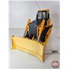 Image 3 : Remote Control Bulldozer: John Deere 850J (Plastic) (ERTL) (Measures : 14-1/2"H x 14"W x 31"D)
