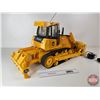 Image 5 : Remote Control Bulldozer: John Deere 850J (Plastic) (ERTL) (Measures : 14-1/2"H x 14"W x 31"D)