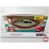 Image 2 : 1971 Mercury Comet Diecast Replica : Fresh Cherries (Motor Max) (Scale 1:24) (Box Measures : 4"H x 9