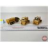 Image 7 : CAT Bulldozers (2) c/w CAT Articulating Water Truck (Norscot) (Scale 1:64)