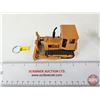 Image 8 : CASE Bulldozer (Lesney/Matchbox) (NOTE: Lift Bracket is Detached) (Scale 1:43)