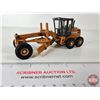 Image 1 : CASE 885 Grader : First Production (ERTL) (Scale 1:50)