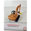 Image 5 : CASE 9030B Excavator (ERTL) (Scale 1:50)