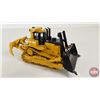 Image 4 : CAT Norscot Bulldozer Diecast Metal c/w Plastic Equipment Mover Trailer  (Scale 1:50) (NOTE: Bulldoz