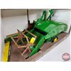 Image 3 : John Deere 12A Combine : 1940 (ERTL) (Scale 1:16) (Box Measures : 7"H x 16"W x 8"D)