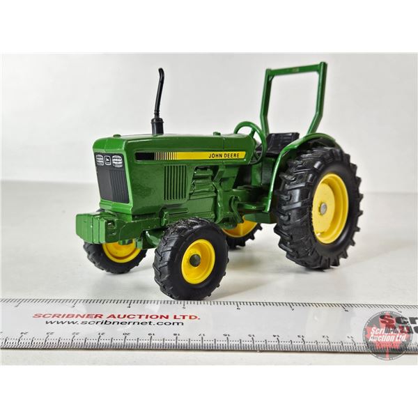John Deere Utility Tractor : 4WD w/ROPS (ERTL) (Scale 1:16)