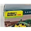 Image 21 : John Deere 1924 Model "D" Tractor : 75th Anniversary Edition (ERTL) (Scale 1:16) (Box Measures : 5"H