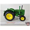 Image 5 : John Deere Model D Tractor (ERTL) (Scale 1:16)