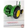 Image 6 : John Deere Model D Tractor (ERTL) (Scale 1:16)