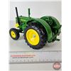 Image 8 : John Deere Model D Tractor (ERTL) (Scale 1:16)