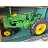 Image 3 : John Deere Model "G" Tractor : Narrow Front (ERTL) (Scale 1:16) (Box Measures : 6"H x 9-1/2"W x 5-1/