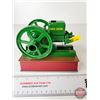 Image 1 : John Deere Model E Stationary Engine (Battery Operated) (Not Tested) (ERTL) (Scale 1:8)