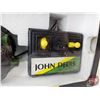 Image 4 : John Deere Remote Control Tractor (Plastic) (ERTL) (Scale 1:32) (Box Measures : 5-1/4"H x 11-1/4"W x