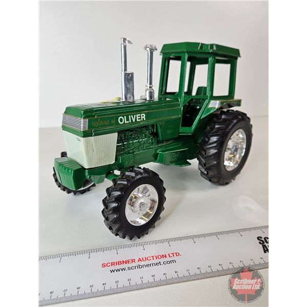 WHITE Model Spirit of Oliver Tractor : 1988 (Scale Models) (Scale 1:16)