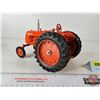 Image 8 : CO-OP E5 Tractor : Farm Toy Museum Commemorative 1988 (ERTL) (Scale 1:16) (Box Measures : 6"H x 9"W 