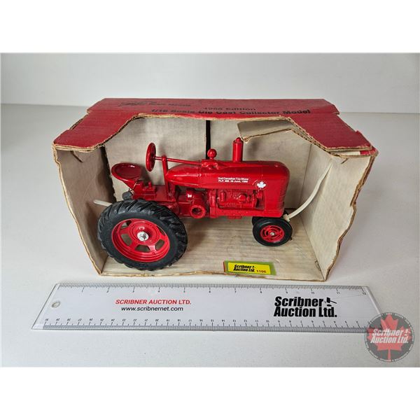 Farmall Tractor : 1986 First Edition 2nd Canadian Toy Show (Scale Models) (Scale 1:16) (Box Measures