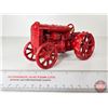 Image 1 : Antique Cast Iron Fordson Tractor (Scale 1:16)