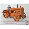 Image 4 : Allis-Chalmers Cast Iron Tractor w/Farmer  (Scale 1:16)