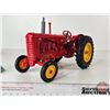 Image 2 : Massey Harris 55 Tractor : Collector Edition 1993 (ERTL) (Scale 1:16) (Box Measures : 6"H x 9-1/2"W 