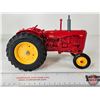 Image 5 : Massey Harris 55 Tractor : Collector Edition 1993 (ERTL) (Scale 1:16) (Box Measures : 6"H x 9-1/2"W 