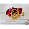 Image 6 : Massey Harris Super 101 Tractor : 1996 Farm Show Edition (Spec Cast) (Scale 1:16)