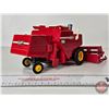 Image 8 : Massey Ferguson 760 Combine : 1978 (Britains) (Plastic) (Scale 1:32) (NOTE : Breakage - Header & Aug