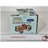 Image 6 : Ford NAA Golden Jubilee Tractor (ERTL) (Scale 1:16) (Box Measures : 3-3/4"H x 7-3/4"W x 4-1/2"D)